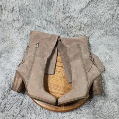 Botas femininas Jessica Simpson Cassina tamanho 8 couro acima do joelho biqueira pontiaguda - Imagem 1 de 4