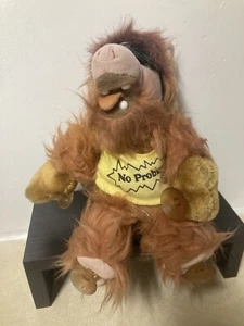 Alf Alien Vintage 80s 9" Plush Window Cling Suction Cup Yellow No Problem! Shirt - Picture 1 of 12
