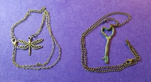 Dragonfly or Key Pendant Necklaces, Ancient Bronze Colour, 60 cm Chain, 1 Piece - Bild 1 von 7
