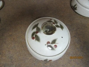 OTAGIRI BITTERSWEET COVERED 1 QUART BOWL W/ LID JAPAN VGUC - Picture 1 of 5