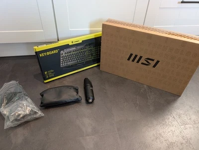 MSI Katana Gaming-Laptop  17"  144Hz, Core i7-13620H, RTX4060 +Mikrofon Tastatur - Bild 1 von 4