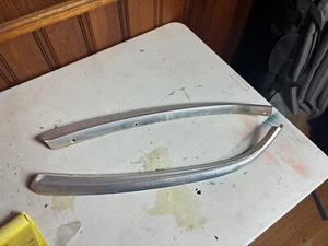 1972-80 Mercedes W116 450SEL Sedan C-Pillar Chrome Molding Trim Set Left & Right - Picture 1 of 4