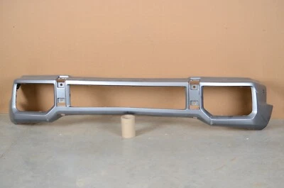 Cubierta de parachoques delantero Mercedes Benz G63 G65 AMG 2013-18 plateada mate OEM Foto 1 de 4