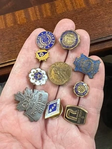 Lote Varios de Pin Fraternal Screwback Lote de 10 Históricos De Colección (F2025F) - Imagen 1 de 11