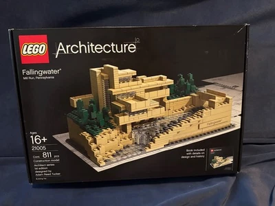 LEGO ARCHITECTURE: Fallingwater (21005) - Image 1 of 3
