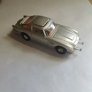 Corgi James Bond 007 Aston Martin DB5 Vintage GT Britain working parts - Picture 1 of 12