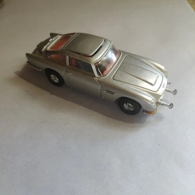Corgi James Bond 007 Aston Martin DB5 Vintage GT Britain working parts - Image 1 of 4
