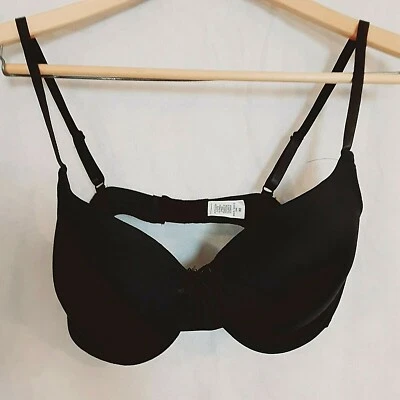 Женский черный бюстгальтер с подкладкой на проволоке 36D  - Изображение 1 из 4