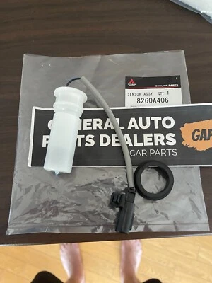 Genuine MITSUBISHI Outlander PHEV Windshield Washer Fluid Level Sensor 8260A406 - Image 1 of 4