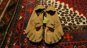 Vibram Fivefingers CVT-Hemp Khaki Casual Shoes 14M6201 Size 9.5-10  - Picture 1 of 8