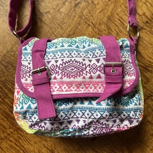 Claire’s Colorful Cloth Crossbody Purse 8” x 7” x 3” - Picture 1 of 7