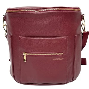 Rucksack aus veganem Leder im Rehkitz-Design, große Wickeltasche ziegelrot - Bild 1 von 16