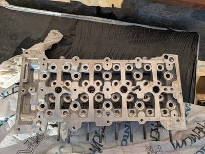 Testata Alfa Stelvio - Image 1 of 4