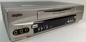 Sanyo VCR Video Cassette Recorder Model VWM-685 Hi-Fi Stereo Tested - Picture 1 of 7