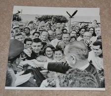ORIGINAL PRESS PHOTO PRESIDENT LYNDON BAINES JOHNSON VINTAGE HAWAII VIETNAM