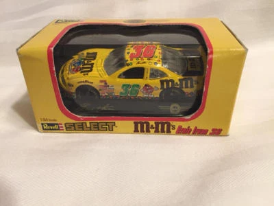 Ernie Irvan M&M's 1998 #36 coche fundido a presión 1:64 Revell neumáticos de goma seleccionados NUEVO Foto 1 de 4