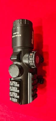 Mira de batalha ponto vermelho SIG SAUER Bravo3 3x24mm - SOB33101 EXC.COND. - Imagem 1 de 4