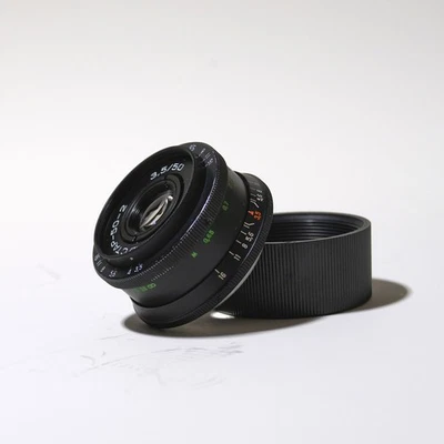 INDUSTAR 50-2 f3.5 50 mm | Lente panqueque soviética vintage M42 Foto 1 de 4