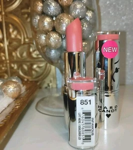 💖Lote de 2💖 Nuevo en caja Hard Candy Plumping Serum lápiz labial 851 infame - Imagen 1 de 8