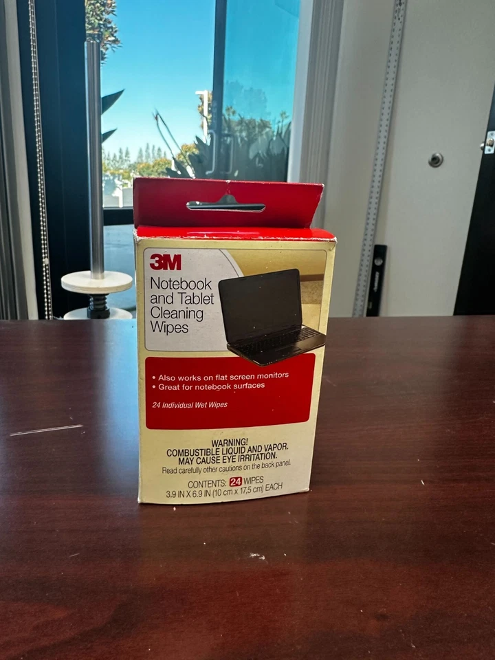 3M - 7100037456 - 3M Cleaner Notebook Screen Cleaning Wipes CL630 (1EA) - Image 1 of 4