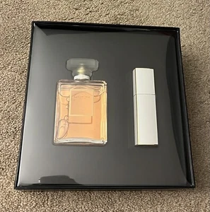 New Coco Chanel Mademoiselle Gift Box Set Eau De Parfum 3.4 & 0.7 oz Twist Spray - Picture 1 of 10