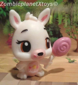 HATCHIMALS COLEGGTIBLES FIGURA OLOR DULCE CANGURO BLANCO con PIRULETA - Imagen 1 de 3