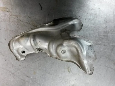 Left Exhaust Manifold Heat Shield From 2002 Nissan Pathfinder  3.5 - Image 1 of 4
