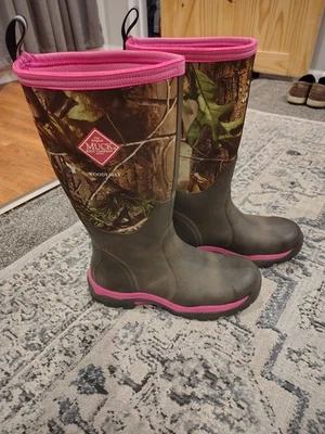 Botas Muck Originales Woody Max Para Mujer Talla 8 Camufladas Rosa Borde Caza Granja Tareas Foto 1 de 4