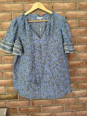 NWT Max Studio Blue Floral Flutter Sleeve V-Neck Women's Blouse Size XL Org $78 - Image 1 of 4