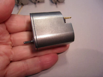 BÜHLER Getriebemotor 26-92 rpm bei 6-18 V DC, Spitzenklasse, Daten siehe unten - Bild 1 von 4