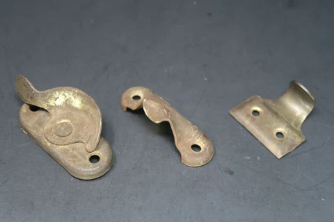 Vintage Window Latch Sash Lock With Lifter (Q) Cover