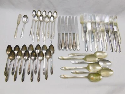 Juego de cubiertos de plata Tudor de 53 piezas Oneida Community Plate QUEEN BES II Foto 1 de 4