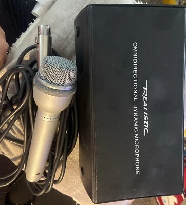 Realistic Radio Shack Super Omnidirectional Dynamic Microphone 33-1070B VTG Work - Image 1 of 4