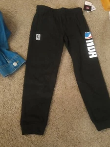 NWT Official Boys NBA Logo Sweatpants Joggers Black Elastic Band  5/6 Med Medium - Picture 1 of 6