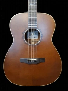 Morris FLB-80 Acoustic Guitar Solid Engelmann Spruce Mahogany Top Used - Picture 1 of 10
