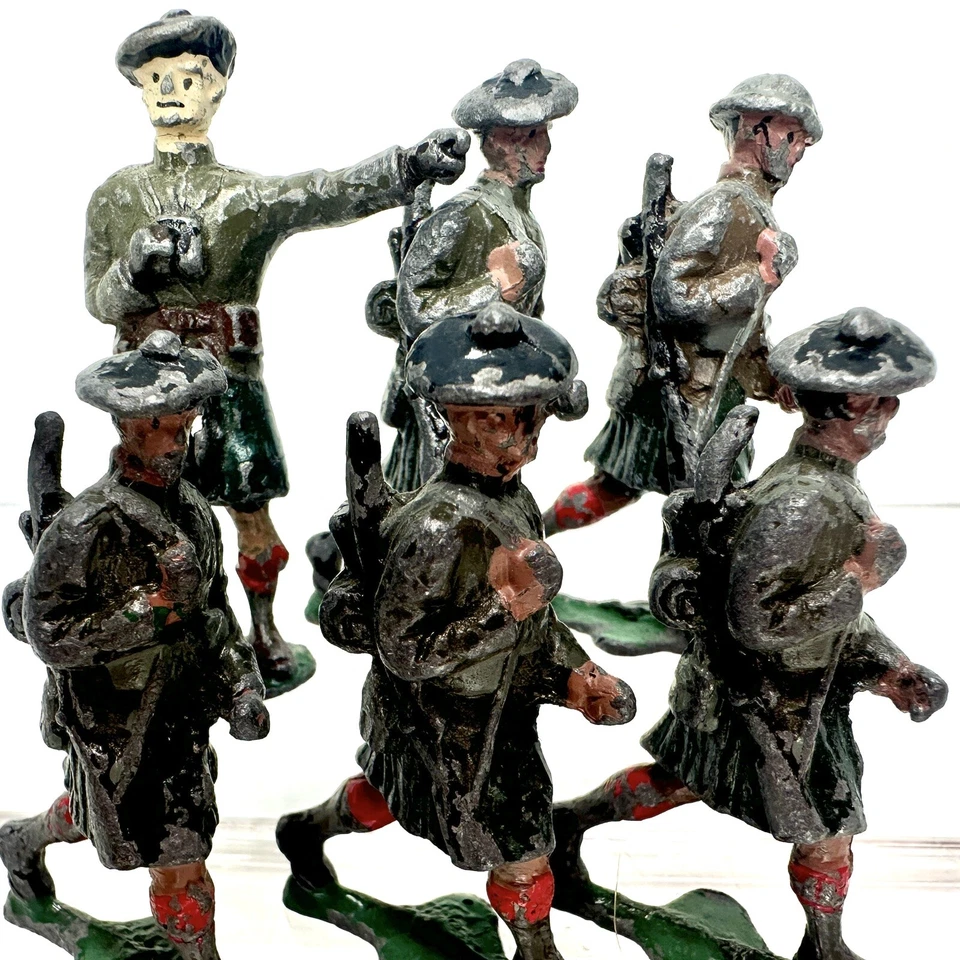 Lote de Tropas Militares Soldados de las Tierras Altas Escocesas de Marcha Auténticas De Colección Primera Guerra Mundial Foto 1 de 4