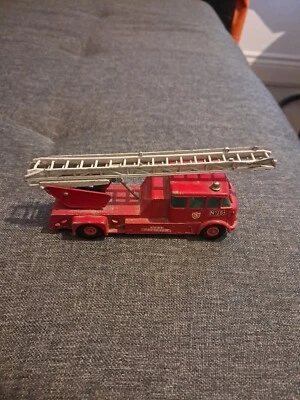 USED MATCHBOX SERIES KING SIZE LESNEY NO.15 MERRYWEATHER FIRE ENGINE DIECAST(Db) - Image 1 of 4
