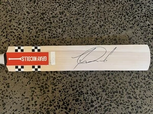 TRAVIS HEAD SIGNED GRAY NICHOLLS NOVA BAT - Baggy Green Cricket Australia Ashes - Picture 1 of 5