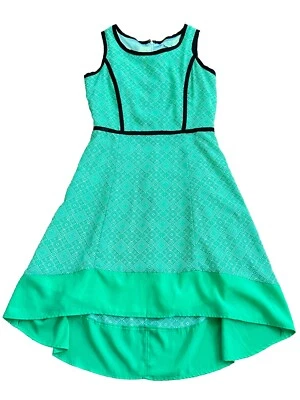 VESTIDO NEW YORK & COMPANY TALLA MEDIANA VERDE LIMA ALTO BAJO LÍNEA A SIN MANGAS SUAVE Foto 1 de 4