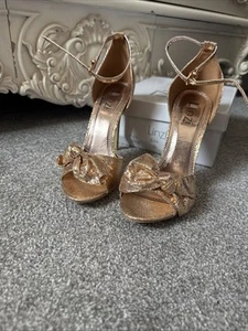 Rose Gold Heeled Sandals with Bow Size 6 Worn Once Indoors - Picture 1 of 4