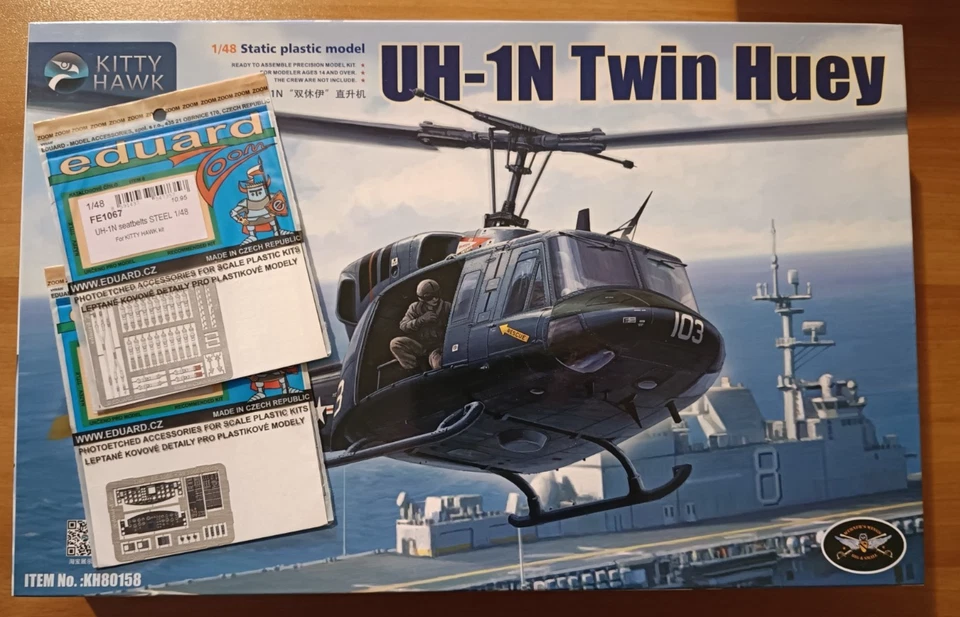 Kitty Hawk 80158 UH-1N Twin Huey in 1:48 + Eduard Photoetched - Immagine 1 di 1