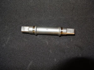 neue Sugino 75 Innenlagerspindel 68x109 NJS Spur - Bild 1 von 2