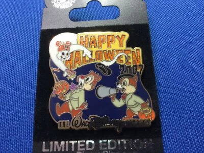 Disney Pin - WDSB - Happy Halloween 2007 - Movie Director Chip & Dale LE Glitter - Image 1 of 3