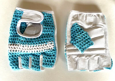 Classic Velo Retro Mesh Cycling Gloves - Image 1 of 2