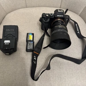 Sony A7R 36.4MP Mirrorless Digital SLR Camera +lens+flashlight - Picture 1 of 16