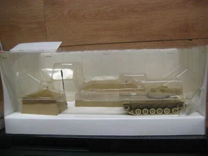 HO MODEL POWER DESERT TAN TENTS WITH TANK LIGHTED #666 SOLD AS IS NO BOX - Picture 1 of 3