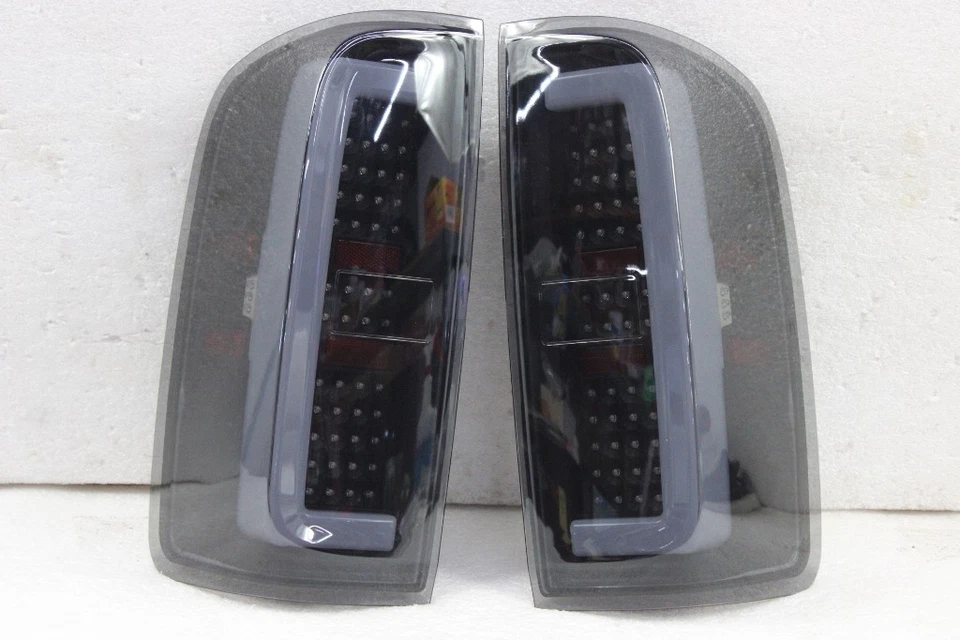 Luces traseras LED completas ahumadas negras GMC Canyon/Chevy Colorado 2015-2022 Foto 1 de 1