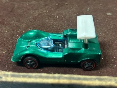 Hot Wheels Chaparral 2G Red Line Green  ? - Image 1 of 4