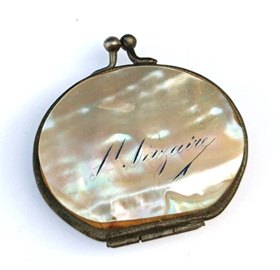 Mini Porte-Monnaie Ancien Nacre Souvenir St Nazaire 1900 Mother of Pearl Purse - Photo 1/4