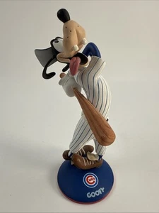 Danbury mint Disney Goofy Chicago Cubs Figurine 2002 Damaged Read - Picture 1 of 6